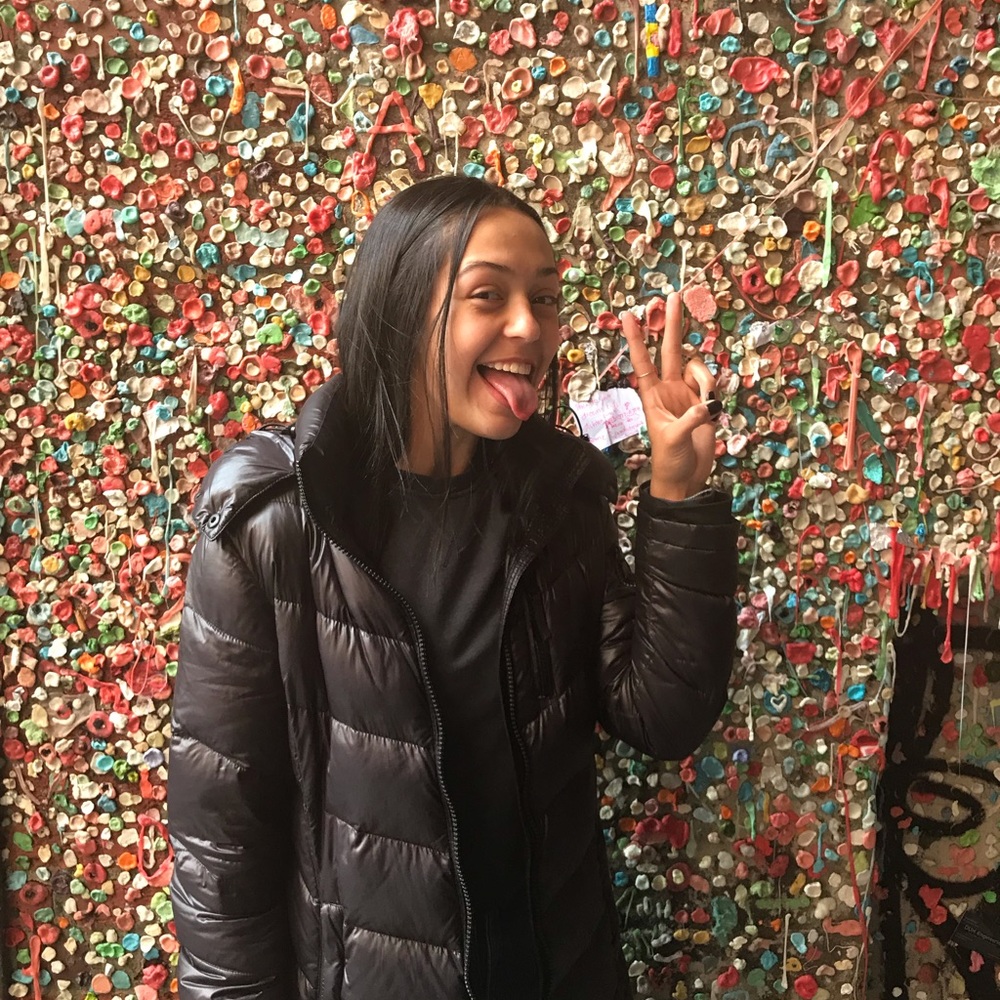 Meet your Posher, Emma